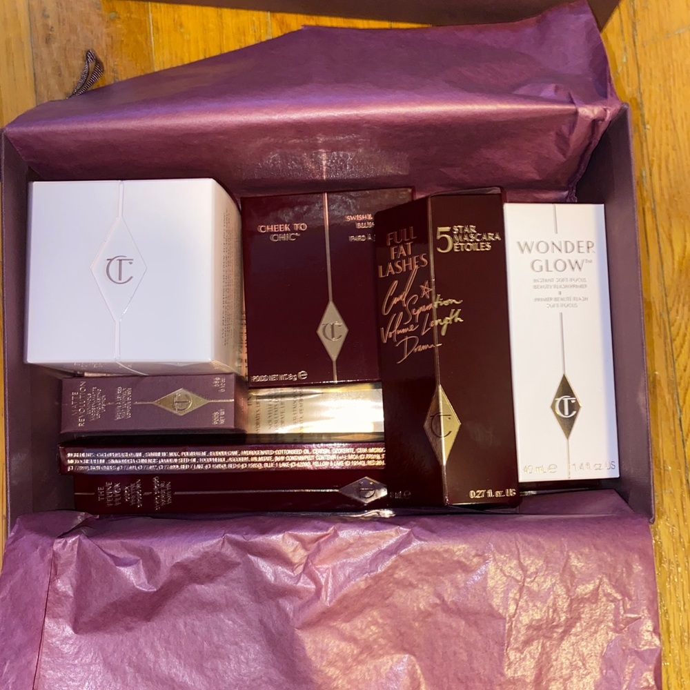 Charlotte Tilbury ALL NEW - Picture 1 of 7